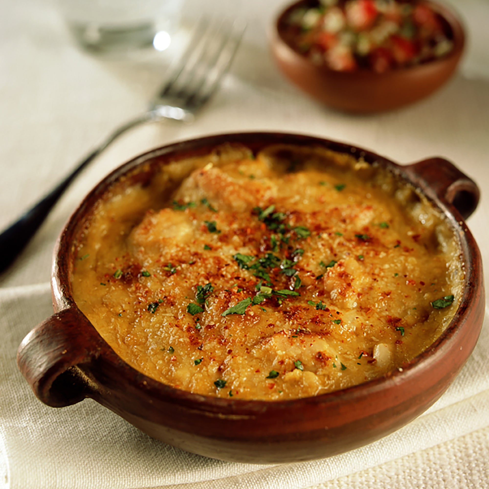 Pomaireware Round Serving Dish